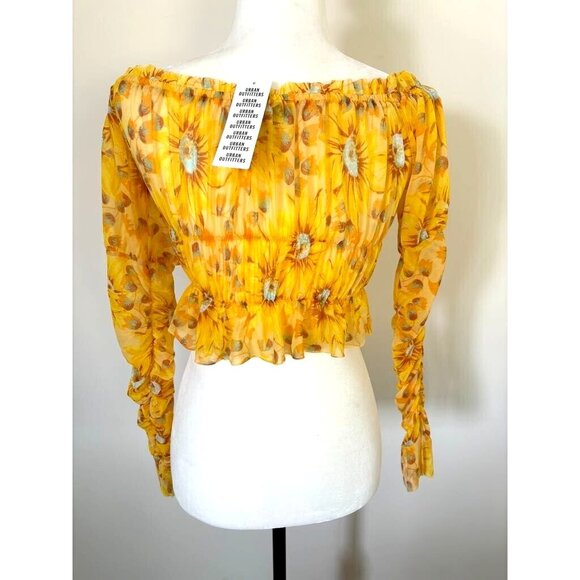 NWT URBAN OUTFITTERS Isla Top Sz Medium Yellow Sunflower Crop Top Ruched Sleeves - Picture 6 of 7